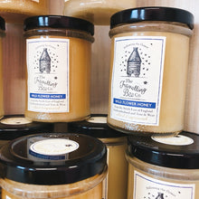 Load image into Gallery viewer, Soft Set Honey- The Travelling Bee Company